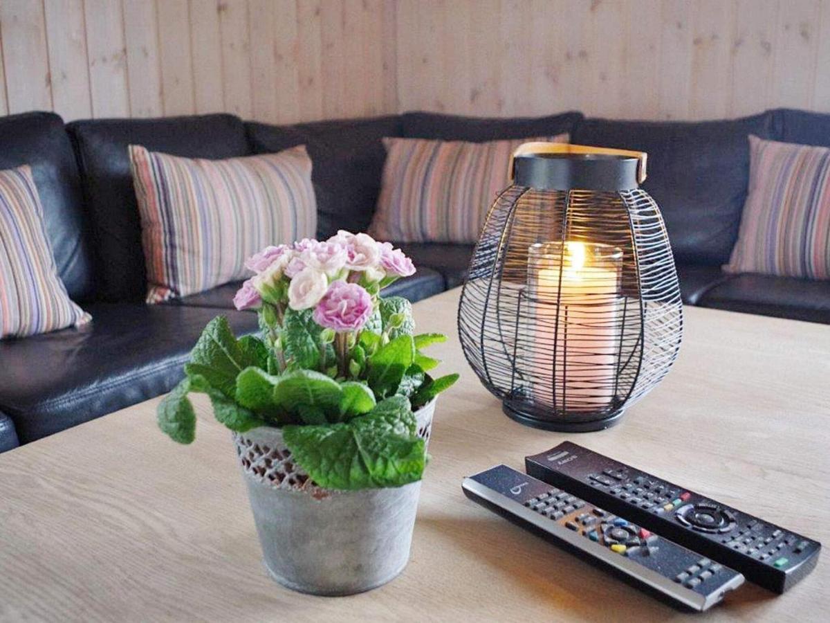 6 Person Holiday Home In R M Vesterhede Eksteriør billede